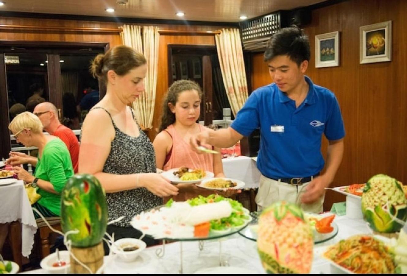 הלונג Royal Palace Cruise מראה חיצוני תמונה